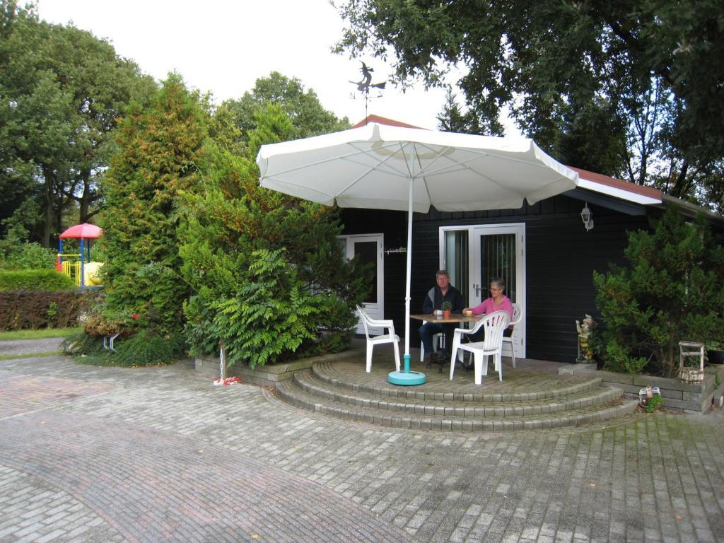 Vakantiepark De Bronzen Eik Sellingen Quarto foto