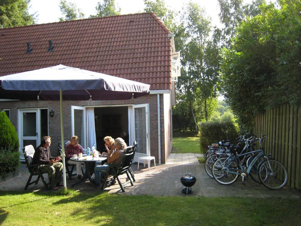 Vakantiepark De Bronzen Eik Sellingen Quarto foto